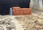 कौशाम्बी: पारा हसनपुर में सरकारी इंटरलॉकिंग सड़क उखाड़कर दीवार बनाने की कोशिश, ADO पंचायत की तहरीर पर भी पुलिस मौन