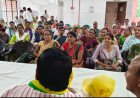 प्रतापगढ़: राजा भैया के प्रतिनिधि ने कालाकांकर सीएचसी का किया औचक निरीक्षण, स्वास्थ्य कर्मियों के साथ की समीक्षा बैठक