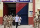 कौशांबी जिला जेल में डीएम-एसपी का औचक छापा: बैरकों की सघन तलाशी, कैदियों से लिया व्यवस्थाओं का फीडबैक