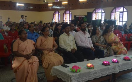 मांटफोर्ट इंटर कॉलेज में उमड़ा अभिभावकों का हुजूम, किशोर मन की उलझनों पर हुआ मंथन