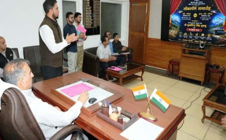 सीएम सुक्खू ने कुल्लू-मंडी और चंडीगढ़ हेलीकॉप्टर सेवा का किया शुभारंभ