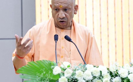 यूपी में अगले 6 महीने तक हड़ताल पर लगा 'बैन', एस्मा लागू