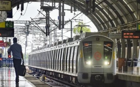 सीजेपी के प्रदर्शन के चलते दिल्ली मेट्रो के पांच प्रमुख स्टेशन अस्थायी तौर पर बंद