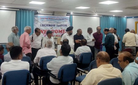 लखनऊ में जुटे केनरा बैंक के रिटायर्ड अधिकारी, बैंक विकास का लिया संकल्प