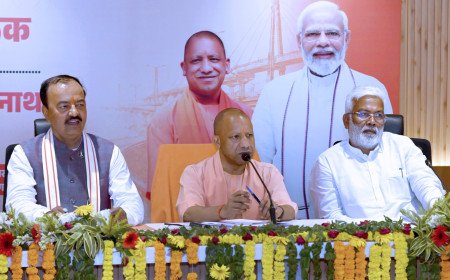 cm yogi adityanath ने प्रयागराज मंडल को दी ₹16,000 करोड़ से अधिक की सौगात