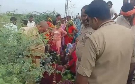 कौशाम्बी: हरियाणा से घर लौट रहे युवक का रेलवे ट्रैक पर मिला दो टुकड़ों में शव, परिजनों ने जताई हत्या की आशंका