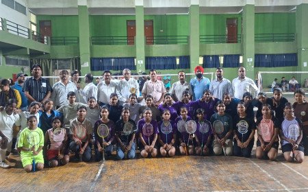 प्रयागराज: नगर उत्तर संभाग बैडमिंटन स्पर्धा में बृज बिहारी सहाय व केपी इंटर कॉलेज का दबदबा, सेंट एंथोनी ने बालिका वर्ग में लहराया परचम
