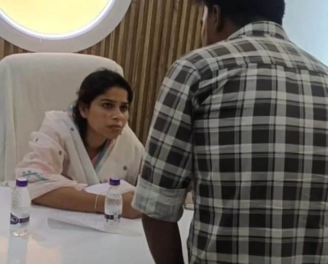 चायल विधायक पूजा पाल ने हर्रायपुर में जनरल स्टोर का किया भव्य शुभारंभ: सुनीं जनसमस्याएं