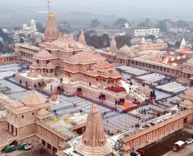 टीनू के निर्देश पर मनीष ने छिपाया राम मंदिर का चोरी धन
