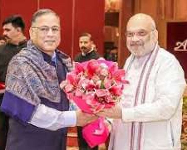 पूर्व आईबी चीफ तपन डेका को अमित शाह का फेयरवेल डिनर, चर्चाएं तेज