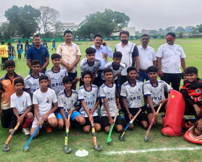 केपी इंटर कॉलेज में जिला नेहरू हॉकी प्रतियोगिता संपन्न: मेजबान टीम का एकतरफा दबदबा, अनमोल की हैट्रिक से 6-0 से जीता फाइनल