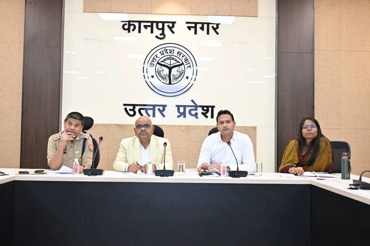 गंगा में प्रदूषण रोकने के लिए कानपुर प्रशासन की बड़ी पहल: ग्रामीण नालों की टैपिंग तेज, 3 स्थानों पर बनेंगे वेटलैंड