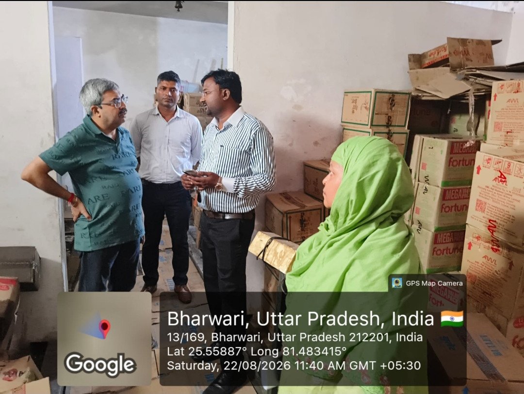 कौशाम्बी: चीनी की जमाखोरी पर चला प्रशासन का चाबुक, अजुहा और भरवारी के गोदामों पर छापेमारी