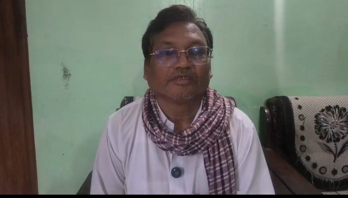 हथिगवां पुलिस पर निष्क्रियता का आरोप: मारपीट पीड़ित ग्राम प्रधान पहुंचे आईजी के द्वार, SC-ST एक्ट में FIR की मांग