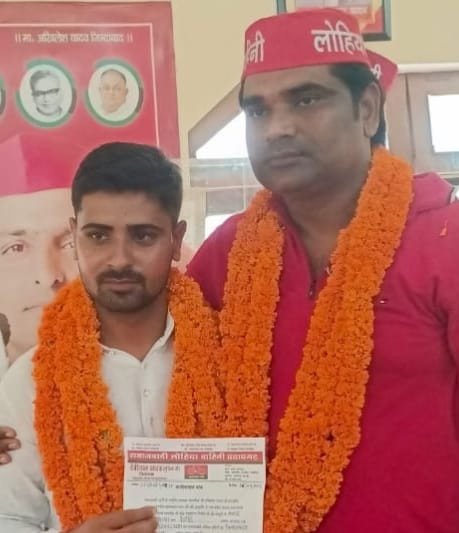शरद यादव बने लोहिया वाहिनी के जिला उपाध्यक्ष: समर्थकों में खुशी की लहर, घर पहुंचकर किया भव्य स्वागत