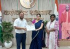 अम्बेडकरनगर: उत्कृष्ट कार्य करने वाले अधिकारियों और कर्मचारियों को डीएम ईशा प्रिया ने किया सम्मानित