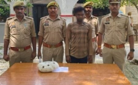 प्रतापगढ़ में 'ऑपरेशन प्रहार' का असर: 1.10 किग्रा गांजे के साथ तस्कर गिरफ्तार, पुलिस ने भेजा जेल
