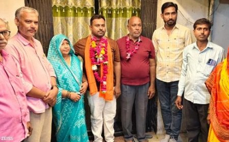 अतुल बने ग्राम पंचायत अधिकारी ग्रामीणों ने किया सम्मानित 