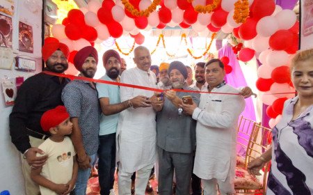 गोविंद नगर में गुलाटी पैकेजिंग के नए थोक आउटलेट का भव्य शुभारंभ, विधायक अमिताभ बाजपेई और हरविंदर सिंह लॉर्ड ने किया उद्घाटन