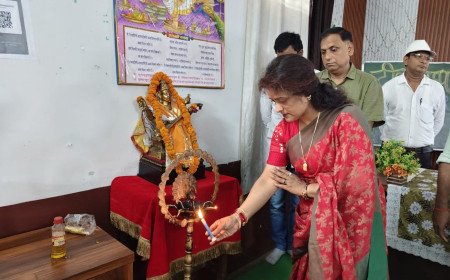 अम्बेडकर नगर: बी.एन.के.बी. पी.जी. कॉलेज में नवप्रवेशी छात्रों के लिए 'अभिन्यास कार्यक्रम' आयोजित, प्राचार्य ने दीं शुभकामनाएं