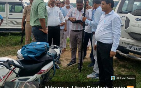 अम्बेडकरनगर में रोवर (GNSS) तकनीक से हुआ भूमि सीमांकन, राजस्व कार्यों में आई सटीकता और पारदर्शिता