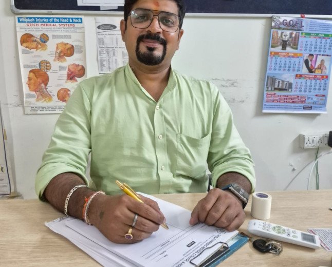 मौसम अपडेट: बरसात में बढ़ सकता है जोड़ों और कमर का दर्द, राहत के लिए अपनाएं फिजियोथेरेपी; एक्सपर्ट्स ने दीं अहम सलाह