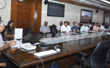 अतिवृष्टि पीड़ितों को मिलेगी फौरी राहत, मुख्य सचिव बोले- बजट की कमी नहीं, लापरवाही बर्दाश्त नहीं