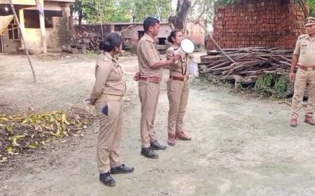 प्रतापगढ़: किशोरी से दुराचार के आरोपी के घर पुलिस ने पिटवाई डुगडुगी, कुर्की की मुनादी