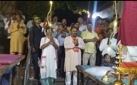 शाहबाद किला घाट पर गूंजे शंखनाद: वाराणसी-प्रयागराज की तर्ज पर अनवरत गंगा आरती का भव्य आगाज