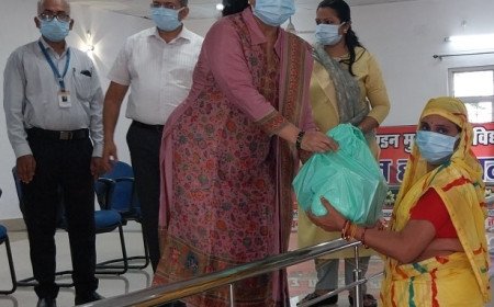 राजर्षि टंडन मुक्त विश्वविद्यालय में पीएम मोदी के जन्मदिन पर मानवीय पहल: शिक्षकों ने टीबी मरीजों को लिया गोद, बांटी पोषण पोटली; यमुना परिसर में रोपे गए पौधे