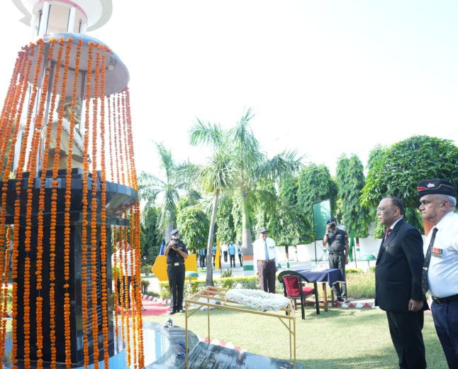 लखनऊ: महावीर चक्र विजेता शहीद मेजर आशाराम त्यागी का शहादत दिवस मना, 'स्मृति द्वार' का हुआ भव्य उद्घाटन