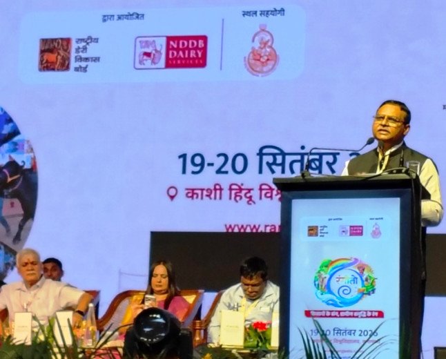 यूपी में डेयरी किसानों की आय बढ़ाने पर सरकार का जोर: पशु खरीद पर 50% सब्सिडी