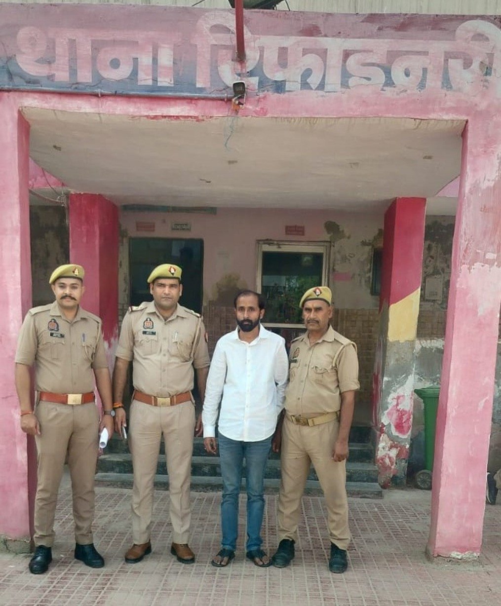 रिफाइनरी थाना पुलिस ने गैंगस्टर एक्ट में वांछित आरोपी कृष्णा उर्फ कृष्णवीर को किया गिरफ्तार