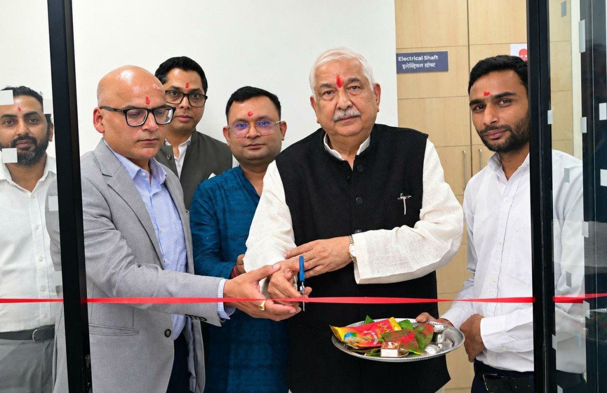 अर्श सिटी में एकजुटता की मिसाल: आपसी सहयोग से दो दिन में बना रावण का पुतला, विकास और भाईचारे का लिया संकल्प