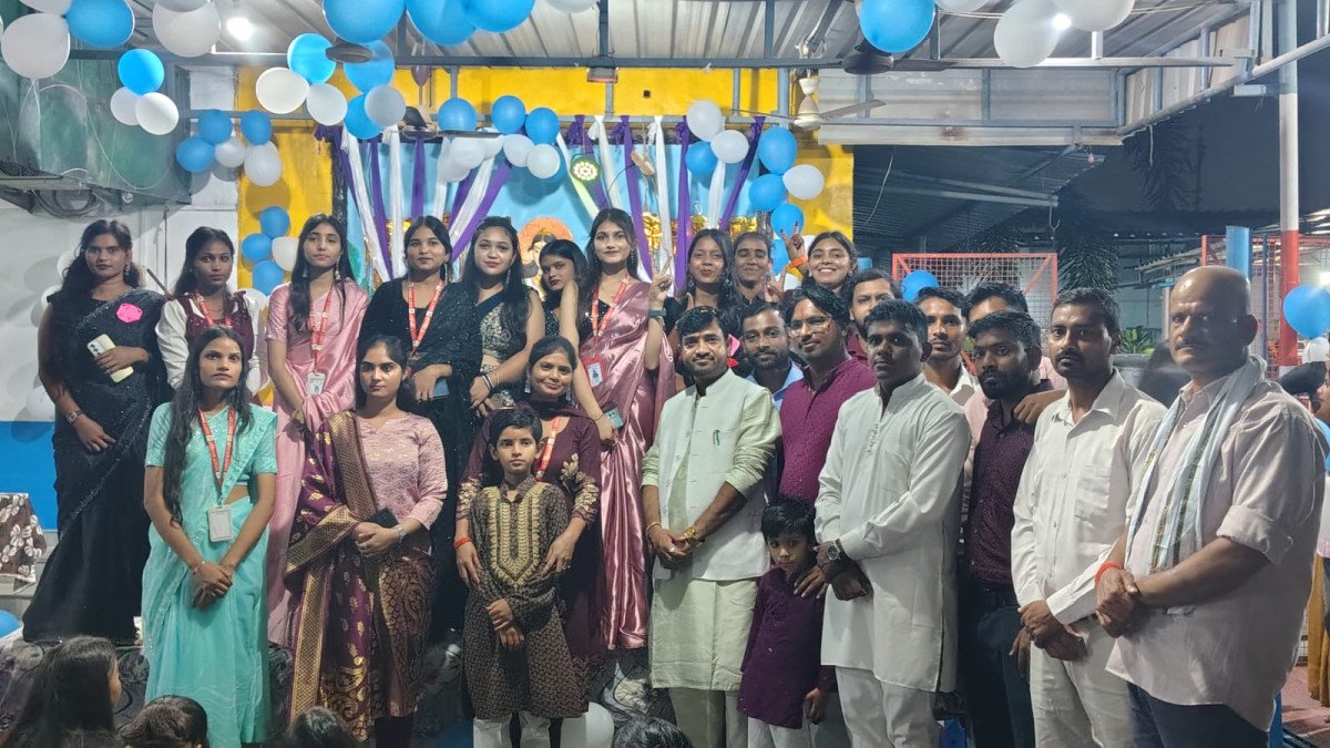 डीडीयू-जीकेवाई प्रशिक्षण केंद्र पारा में फ्रेशर पार्टी, विद्यार्थियों ने प्रस्तुत की सांस्कृतिक प्रतिभा