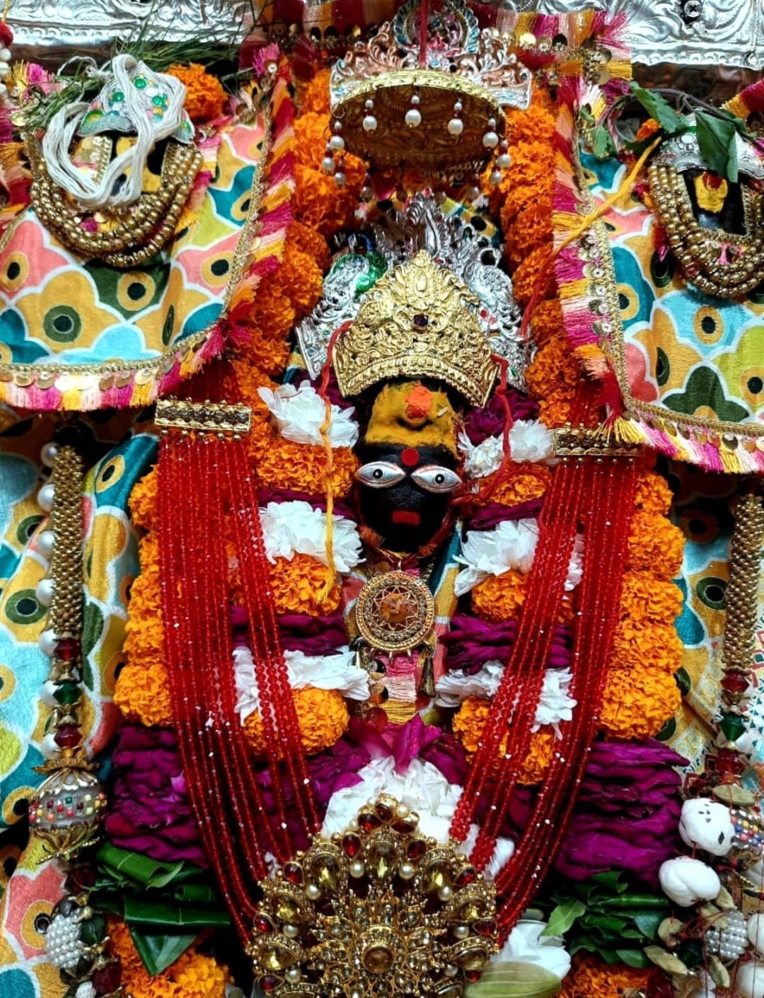 माँ कल्याणी देवी मंदिर: शारदीय नवरात्र के पहले दिन शैलपुत्री स्वरूप में दर्शन