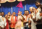 मथुरा के सदर बाजार में गूंजा "जय श्रीराम": 60 फीट का रावण जला, मंत्री लक्ष्मीनारायण चौधरी ने तीर चढ़ाकर किया रामलीला का शुभारंभ