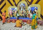 आवास विकास कॉलोनी में सजा मां दुर्गा का भव्य दरबार: सांस्कृतिक कार्यक्रमों और महाप्रसाद में उमड़ी श्रद्धालुओं की भीड़