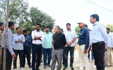 जिलाधिकारी मनीष कुमार वर्मा ने अंदावा मूर्ति विसर्जन स्थल का किया निरीक्षण, सुरक्षा और साफ-सफाई के कड़े निर्देश