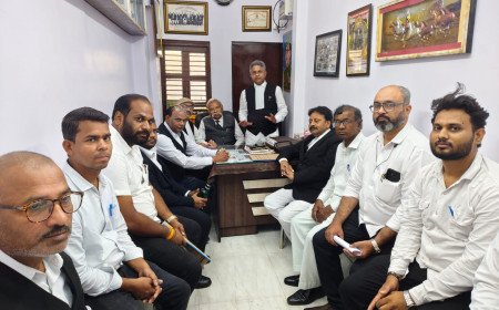दुनिया की सबसे ऊंची मोटरेबल चोटी से युवा अधिवक्ताओं को ₹15 हजार मासिक प्रोत्साहन राशि देने की मांग