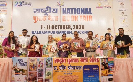 राष्ट्रीय पुस्तक मेले में पद्मश्री डॉ. विद्या बिंदु ने किया डॉ. रश्मि श्रीवास्तव की आठ पुस्तकों का लोकार्पण, विद्यार्थियों को पढ़ने की प्रेरणा
