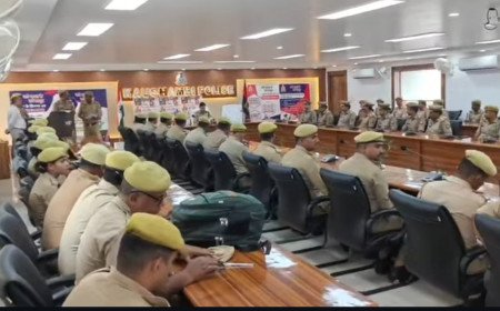 कौशांबी में आगामी निर्वाचन को लेकर पुलिस अलर्ट: एसपी सत्यनारायण ने अधिकारियों और जवानों को दिए सख्त निर्देश