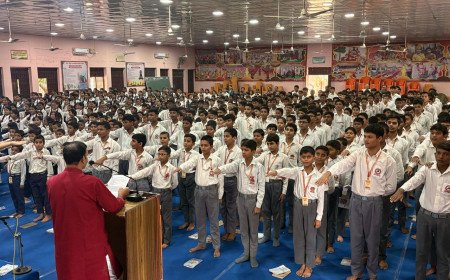 राष्ट्रीय एकता दिवस के रूप में मनाई गई सरदार पटेल की जयंती: सरस्वती विद्या मंदिर, नैनी में गूंजे राष्ट्रभक्ति के स्वर