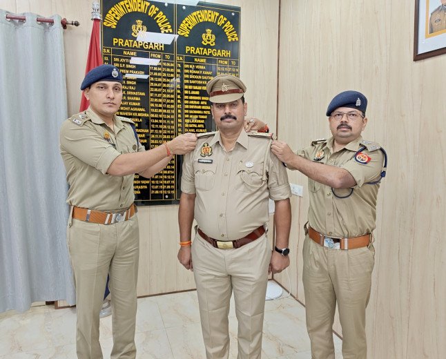 प्रतापगढ़ में चार पुलिस अधिकारियों के कार्यक्षेत्र बदले: संतोष सिंह बने जेठवारा के नए प्रभारी निरीक्षक, मनोज तोमर को नवाबगंज की कमान