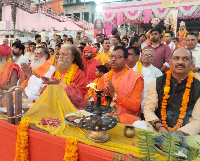 प्रयागराज में धूमधाम से मनाई गई महर्षि वाल्मीकि जयंती, श्रृंगवेरपुर धाम में गूंजे रामायण के पाठ