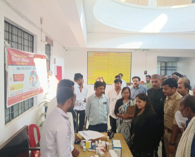 सिराथू तहसील परिसर में आयोजित हुआ प्री-मेगा कैंप: 38 विभागों ने 715 पात्र लाभार्थियों को किया चिह्नित, योजनाओं का लाभ दिलाने के निर्देश
