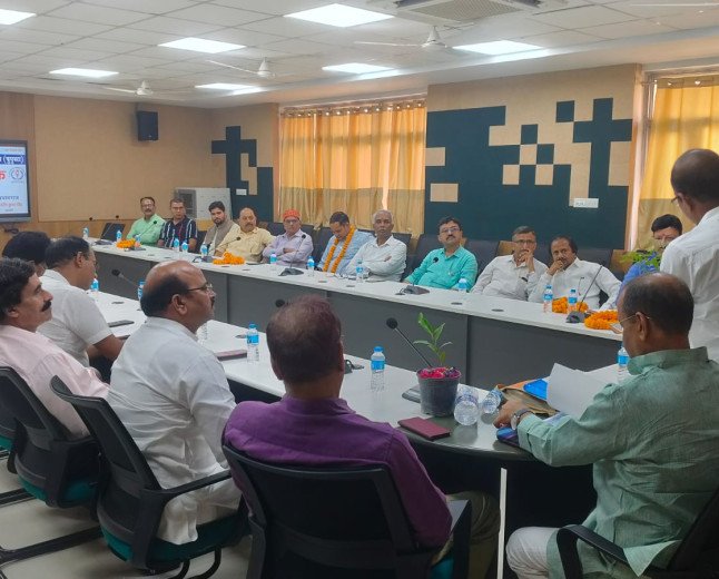 उच्च शिक्षा और शिक्षकों की समस्याओं को लेकर फुपुक्टा की बैठक: प्रयागराज में आंदोलन का ऐलान
