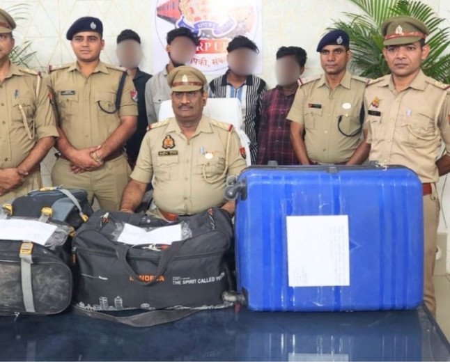 सेवा भी, सुरक्षा भी: RPF के 'ऑपरेशन नन्हे फरिश्ते' और 'ऑपरेशन नार्कोस' से उत्तर मध्य रेलवे में मिली बड़ी सफलता